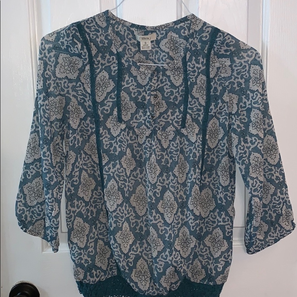 Sfera 3/4 sleeve sheer blouse